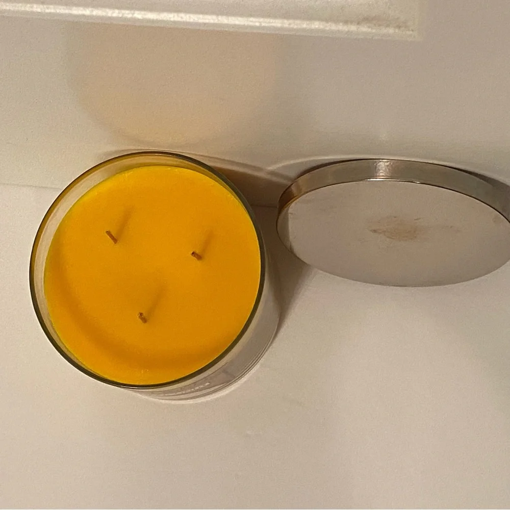 SLATKIN & CO. NEW CANDLE LARGE 3 WICK VANILLA COCONUT JAR YELLOW 14.5 oz USA